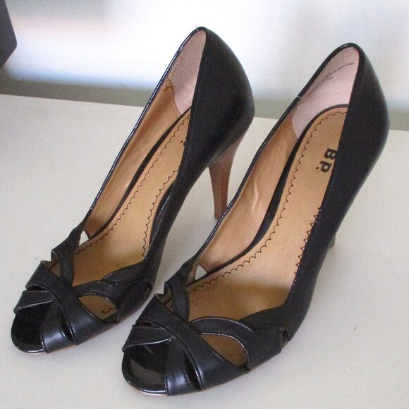BP. "Daniella" Womens Black Leather Open Toe Pump w/3.5" Heel - Size 6M - Picture 6 of 9